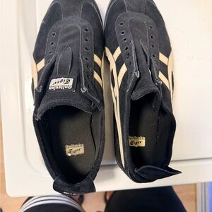 Onitsuka Tiger by Asics Men's Black and Tan Sneakers